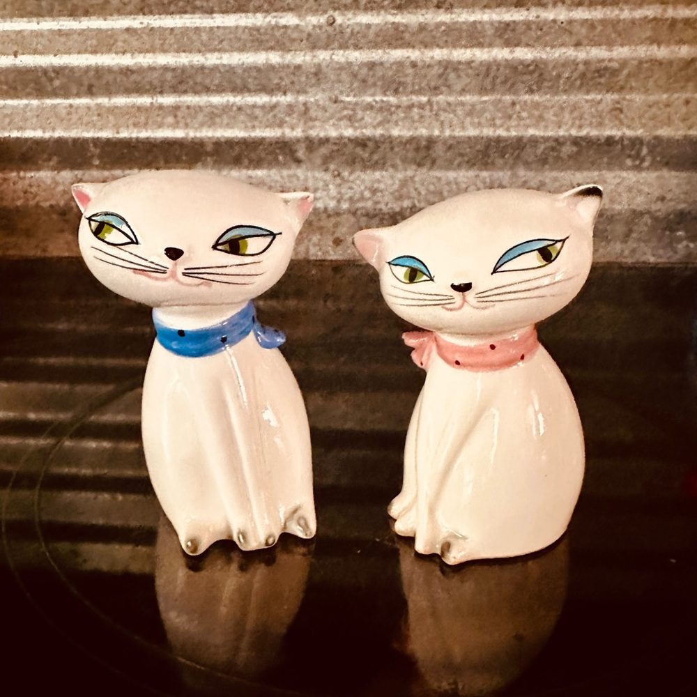 Vintage 1958 Holt Howard Siamese Cat Salt and Pepper Shakers